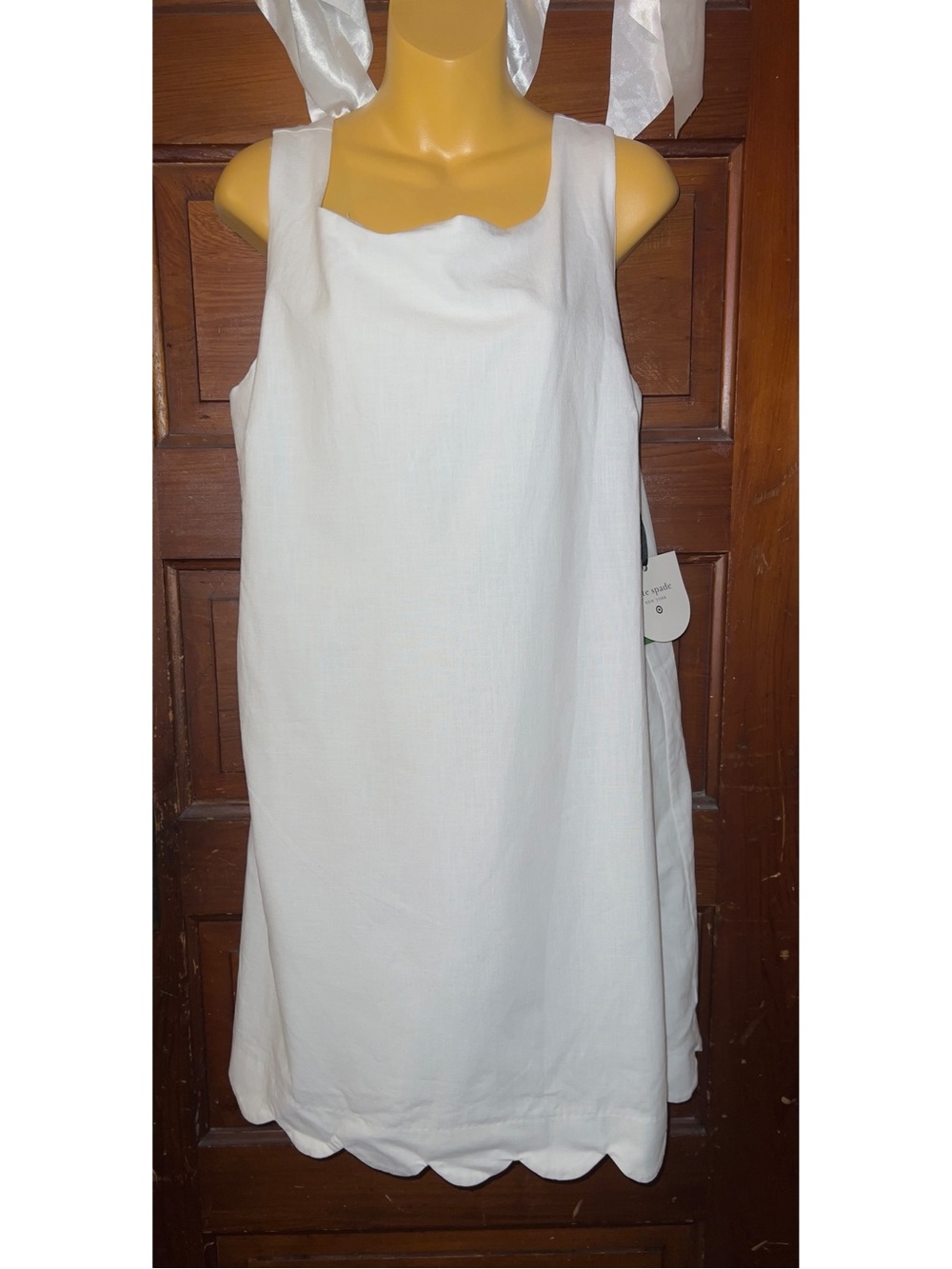 kate spade White Sleeveless Scallop-Hem Shift Dress